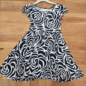 Dot Dot Smile Kids Cap Sleeve Dress Floral White Black Sz 2 Swing Flowy Twirl